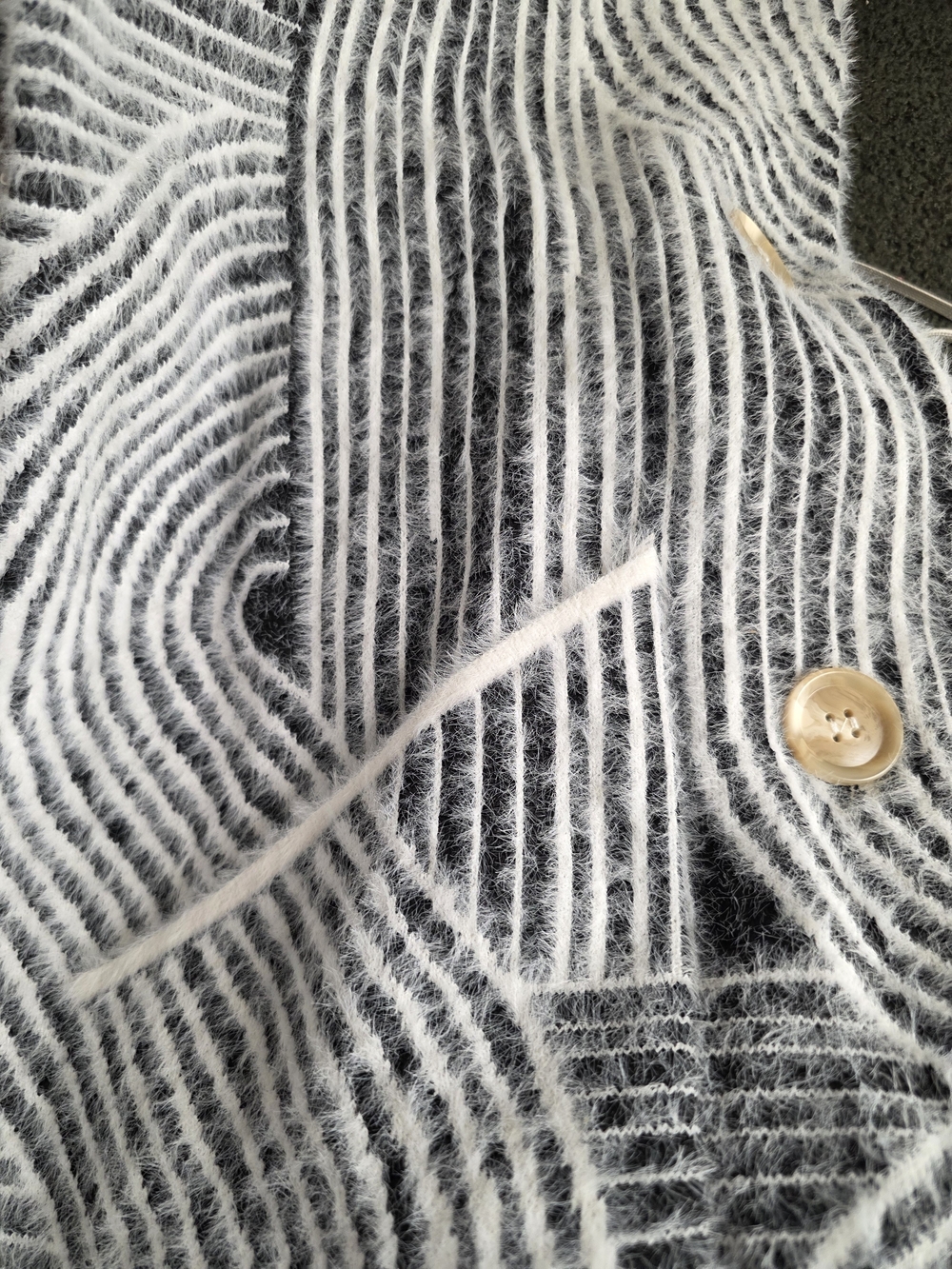 BY DESIGN Tokyo Eyelash Knit Cardigan - Picture 5 of 9